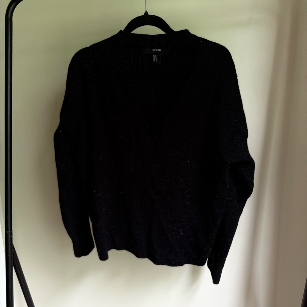 Forever 21 Black V-Neck Sweater